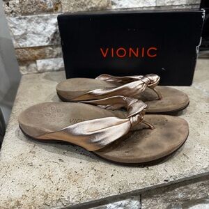 Vionic Women's Rest Pippa Knotted Strap Sandals Rose Gold Leather Size 8 M